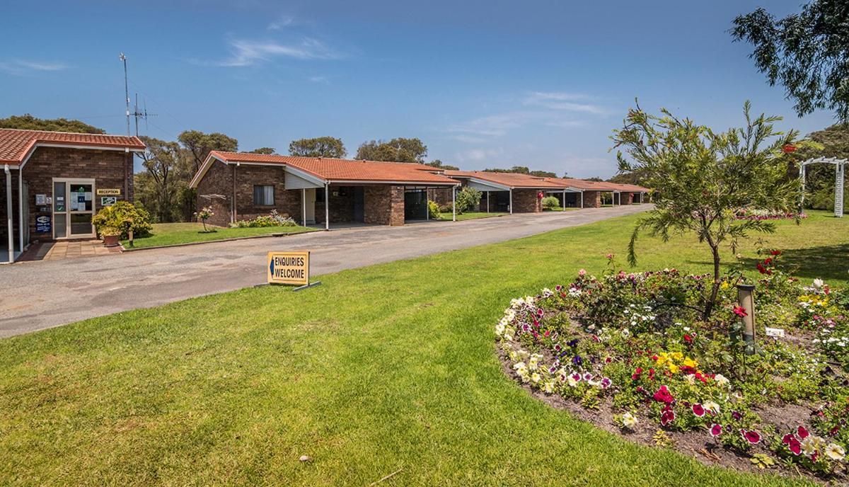 Emu Beach Chalets Albany Exterior photo