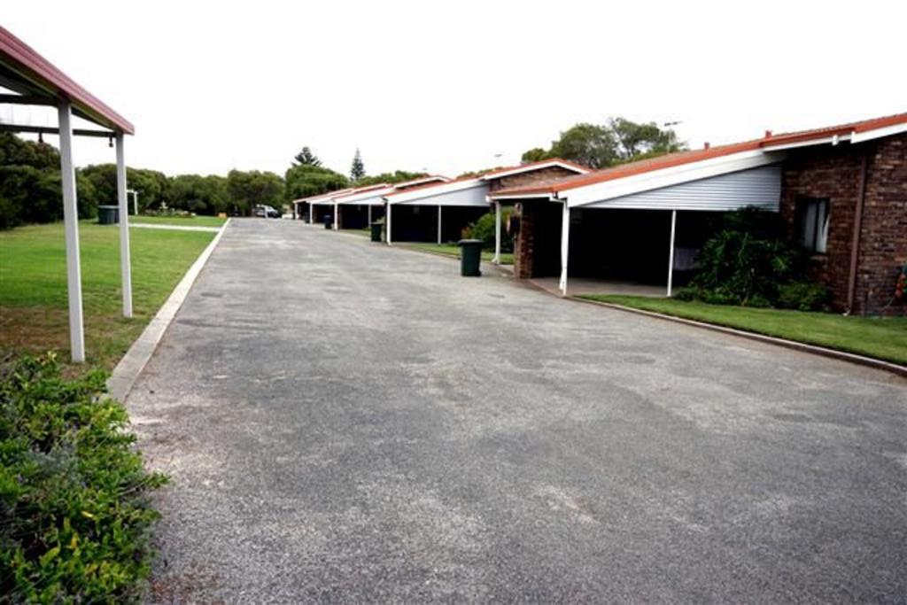 Emu Beach Chalets Albany Exterior photo